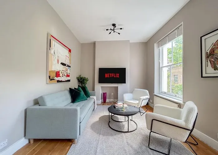 Stylish Portobello Road Two-Bed Flat